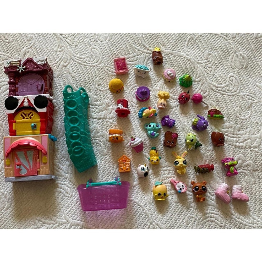 Figured Moose Shopkins 38 Lot Figures Baskets Houses All In First Photo